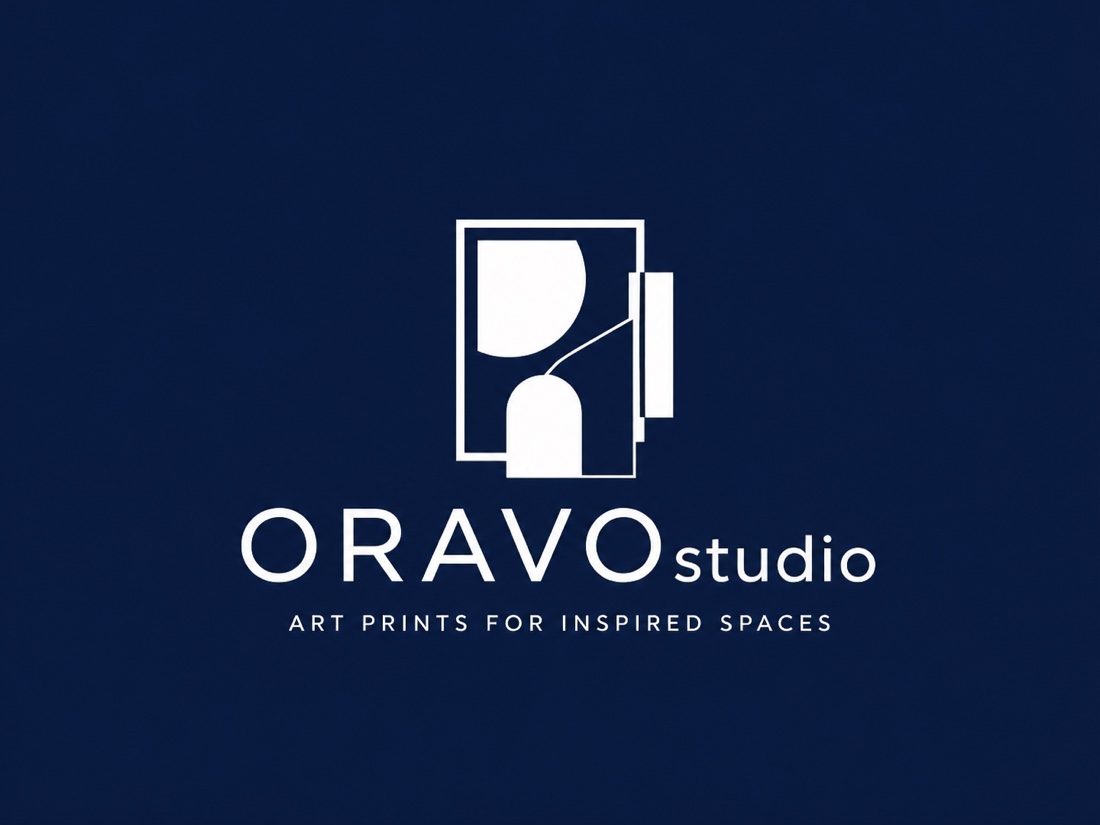 Het witte ORAVO-logo op navy