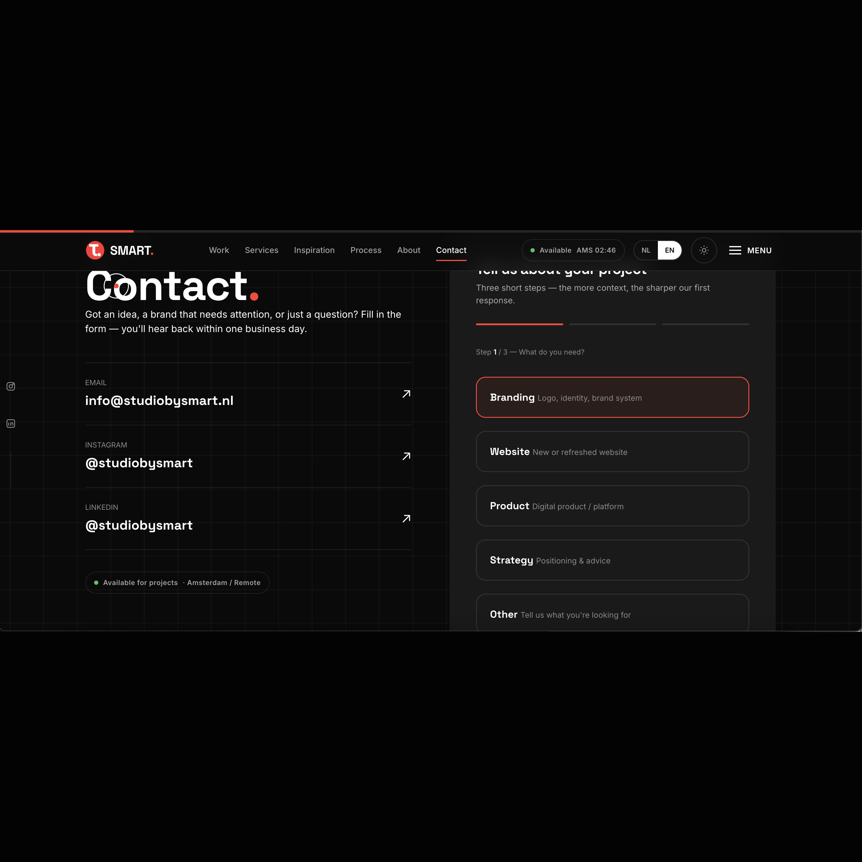 Contact-pagina in dark mode